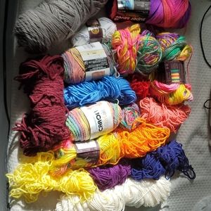 COPY - Assorted yarn